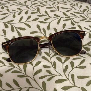 Ray-Ban Classic Clubmaster